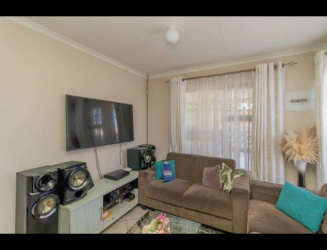 2 BEDROOM HOUSE FOR SALE IN ALLIANCE